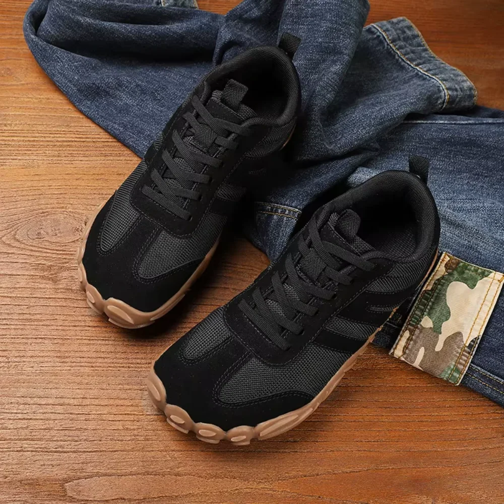 Core-Black-Lifestyle